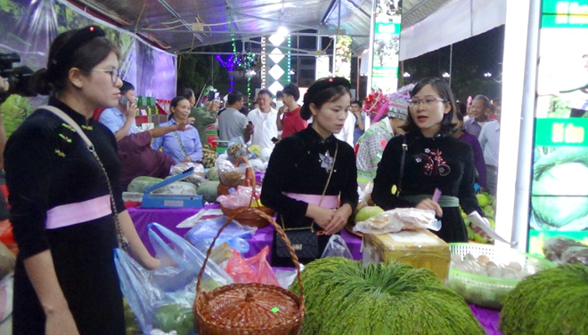 ẨM THỰC NA HANG